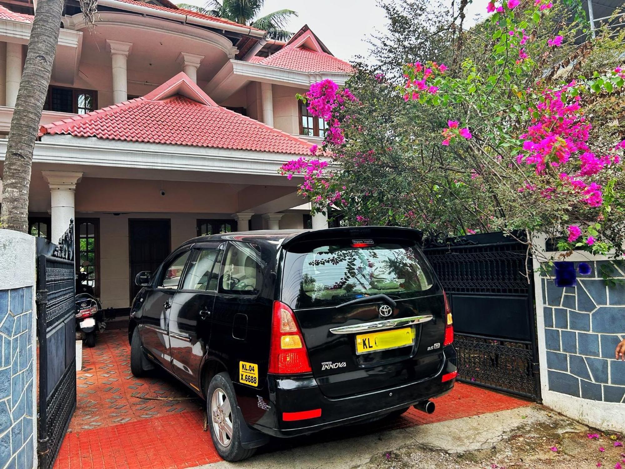 La Casa Trivandrum 4 Bhk Ac Luxury Villa At City Centre, Just 6 Kms To Airport Thiruvananthapuram Luaran gambar