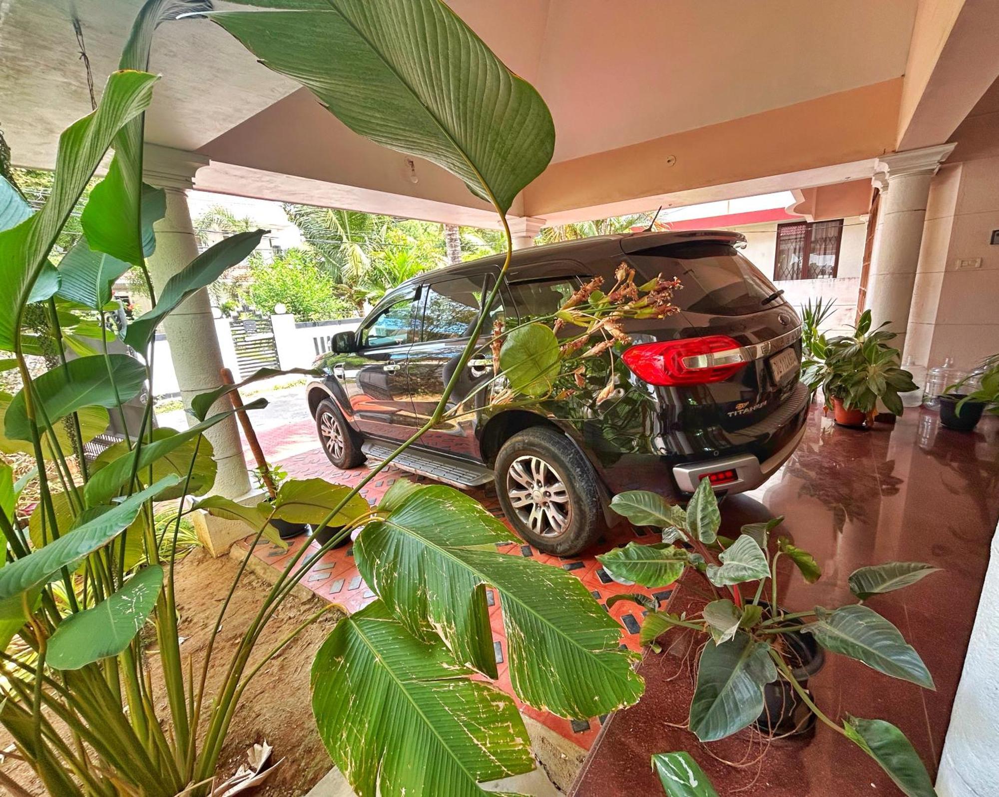 La Casa Trivandrum 4 Bhk Ac Luxury Villa At City Centre, Just 6 Kms To Airport Thiruvananthapuram Luaran gambar
