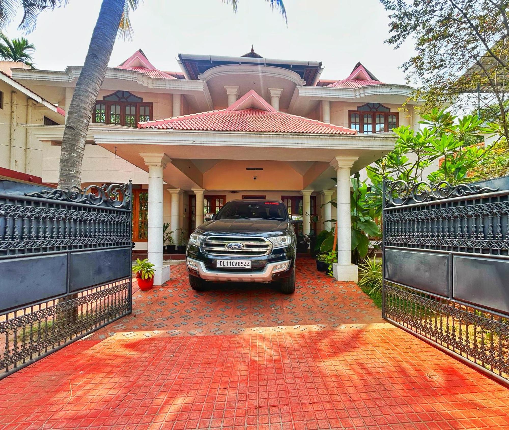 La Casa Trivandrum 4 Bhk Ac Luxury Villa At City Centre, Just 6 Kms To Airport Thiruvananthapuram Luaran gambar