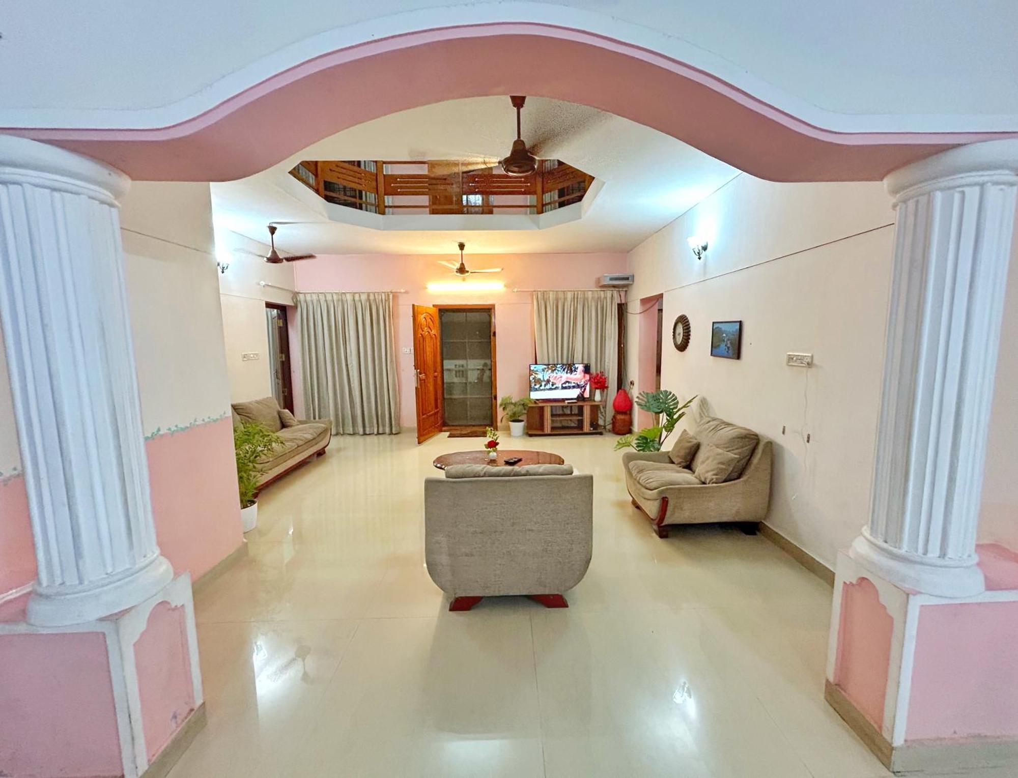 La Casa Trivandrum 4 Bhk Ac Luxury Villa At City Centre, Just 6 Kms To Airport Thiruvananthapuram Luaran gambar