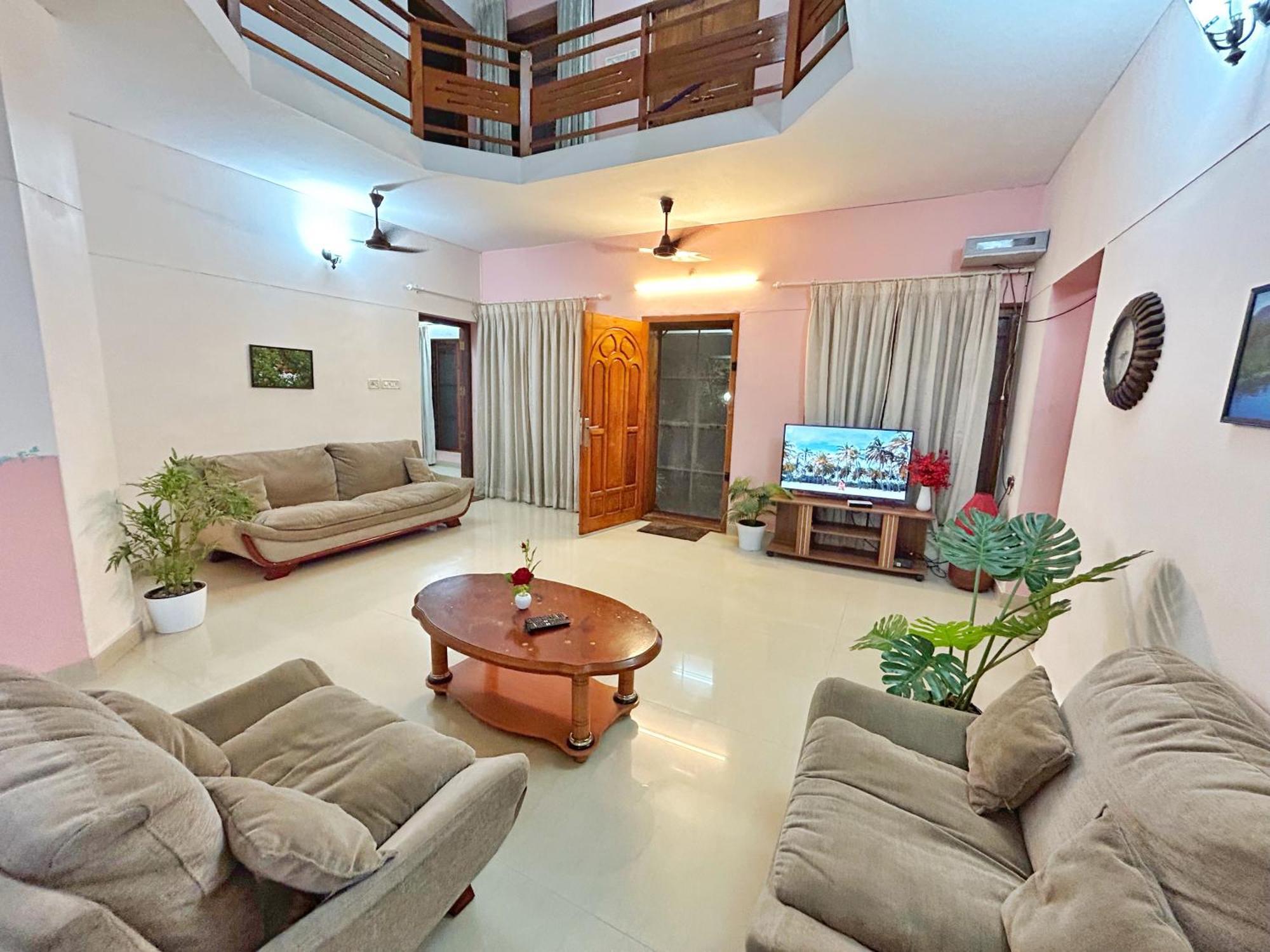 La Casa Trivandrum 4 Bhk Ac Luxury Villa At City Centre, Just 6 Kms To Airport Thiruvananthapuram Luaran gambar