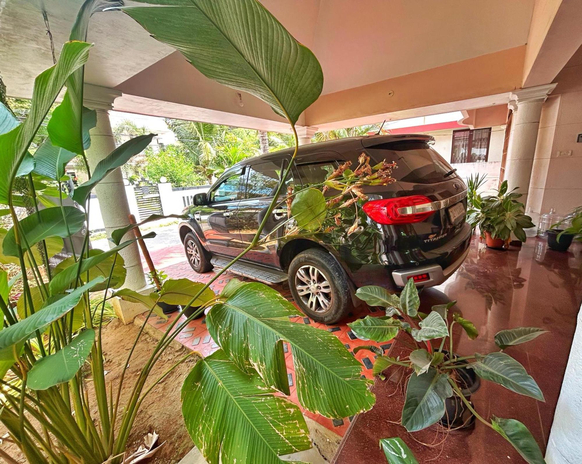 La Casa Trivandrum 4 Bhk Ac Luxury Villa At City Centre, Just 6 Kms To Airport Thiruvananthapuram Luaran gambar